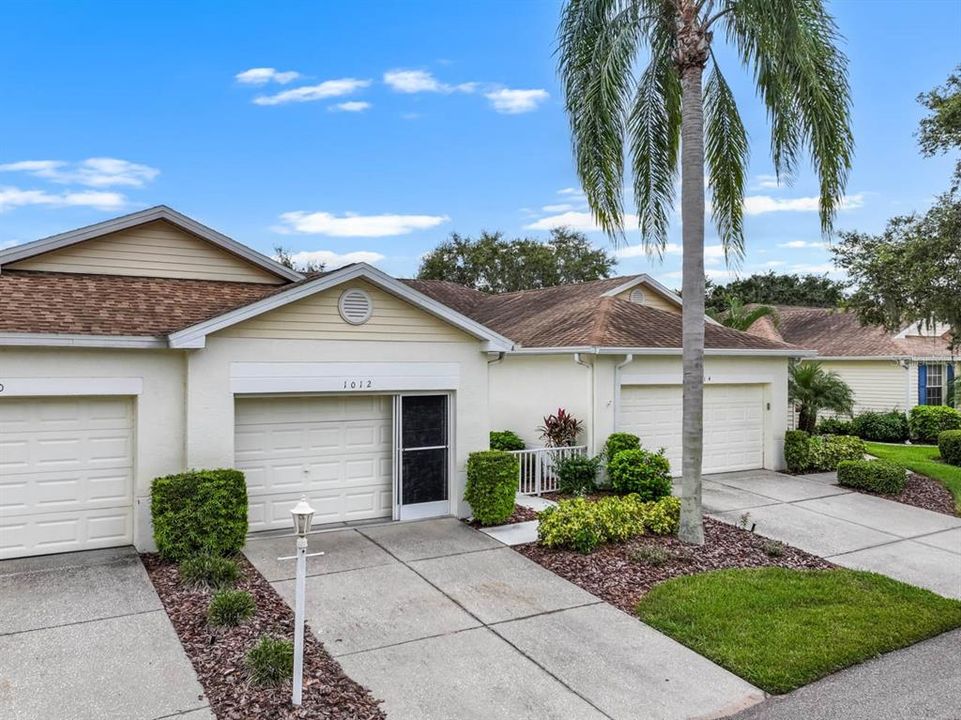 En Venta: $153,000 (2 camas, 2 baños, 963 Pies cuadrados)