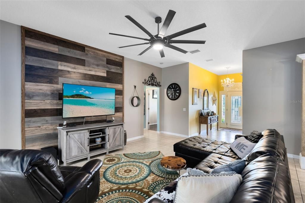 待售: $735,000 (3 贝兹, 2 浴室, 2177 平方英尺)