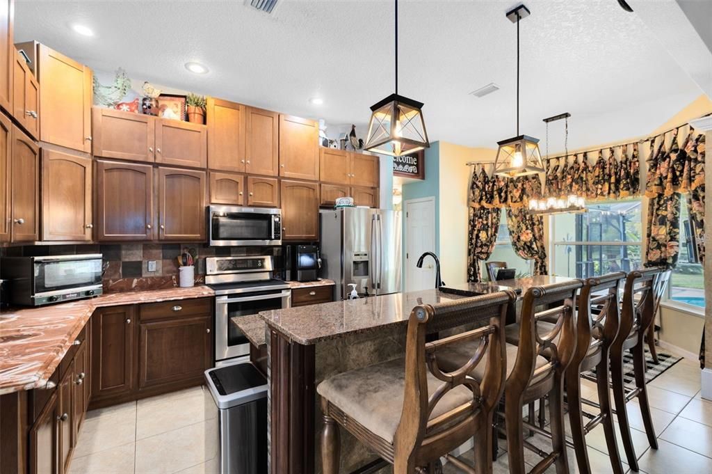 待售: $735,000 (3 贝兹, 2 浴室, 2177 平方英尺)