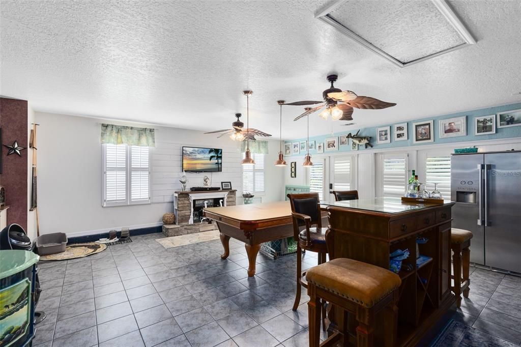 待售: $735,000 (3 贝兹, 2 浴室, 2177 平方英尺)