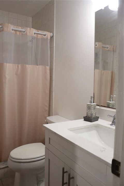 出租: $2,175 (4 贝兹, 2 浴室, 1425 平方英尺)