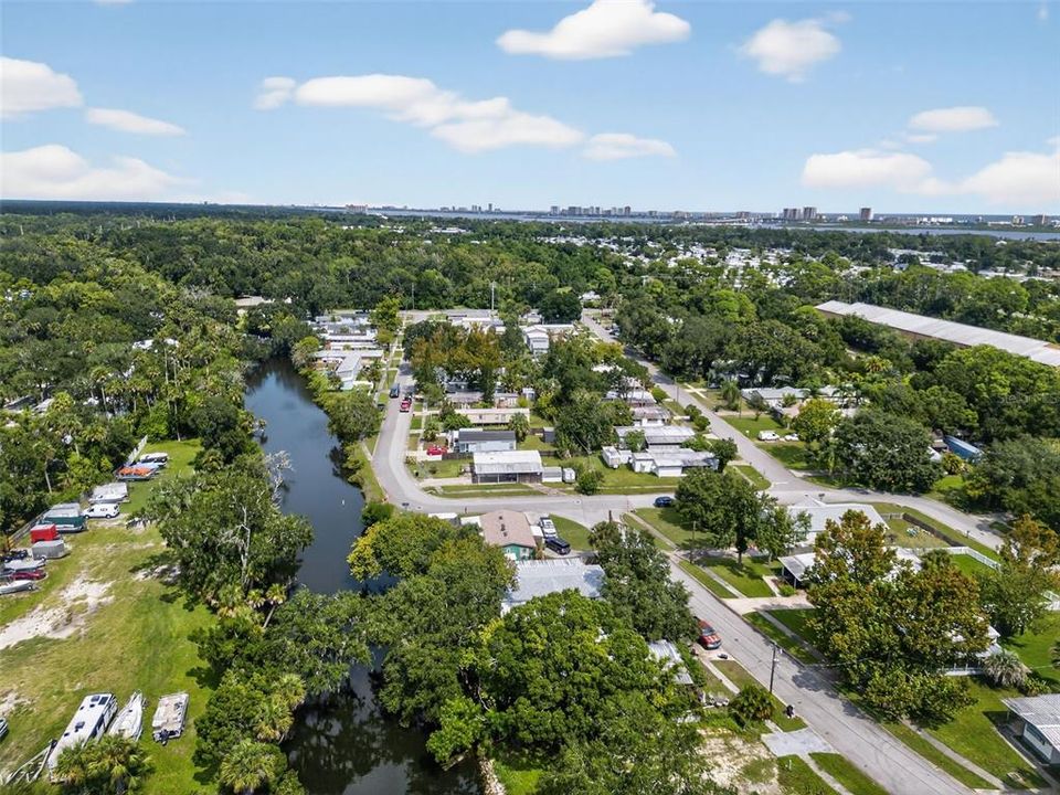 For Sale: $155,000 (3 beds, 2 baths, 1296 Square Feet)