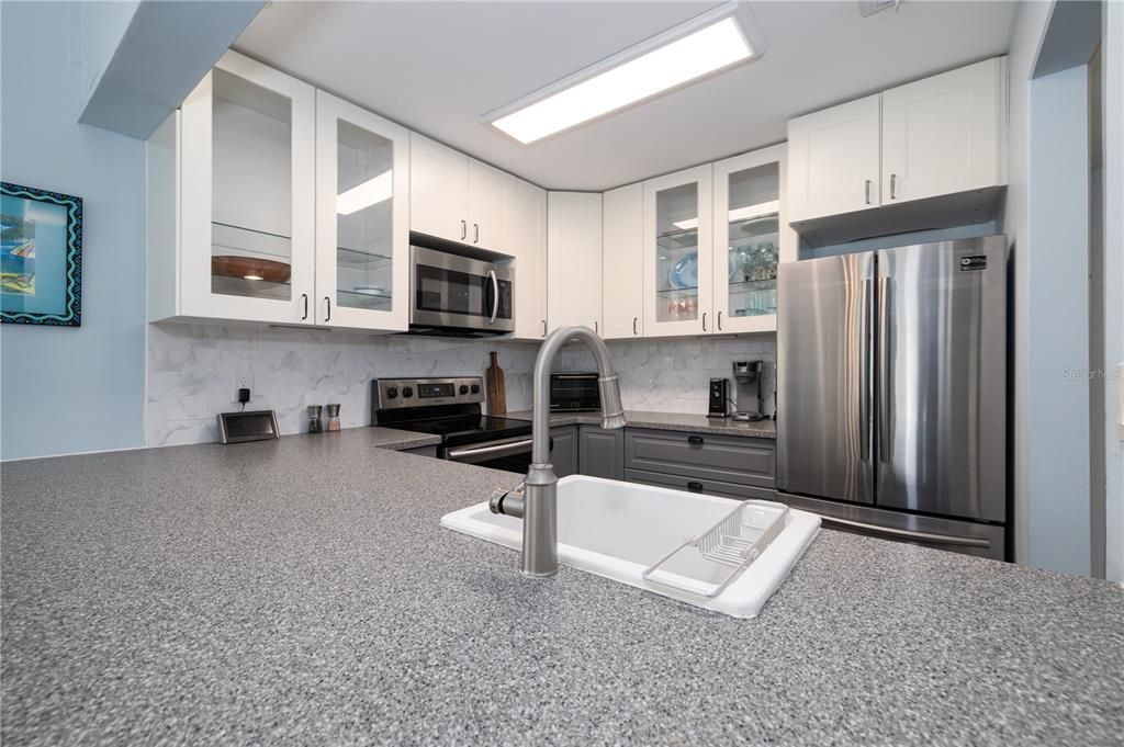 В аренду: $2,000 (2 спален, 1 ванн, 1053 Квадратных фут)