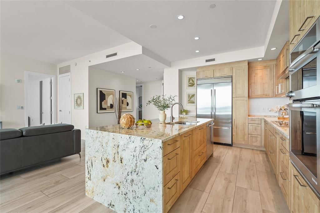 Active With Contract: $1,500,000 (2 beds, 2 baths, 1591 Square Feet)