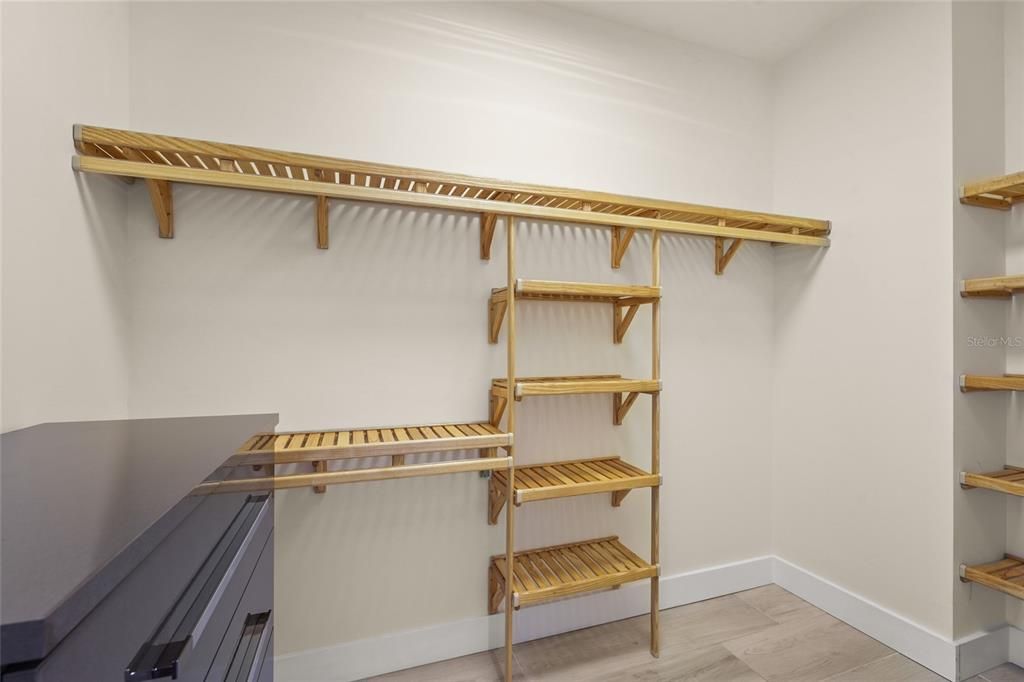 Active With Contract: $1,500,000 (2 beds, 2 baths, 1591 Square Feet)