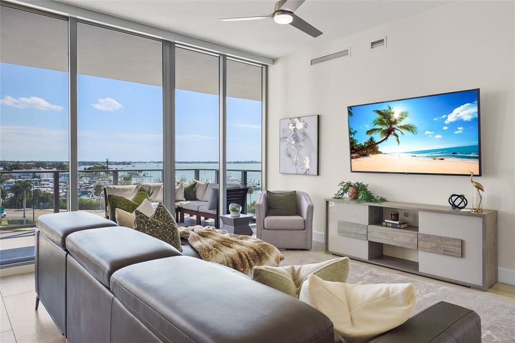 Active With Contract: $1,500,000 (2 beds, 2 baths, 1591 Square Feet)