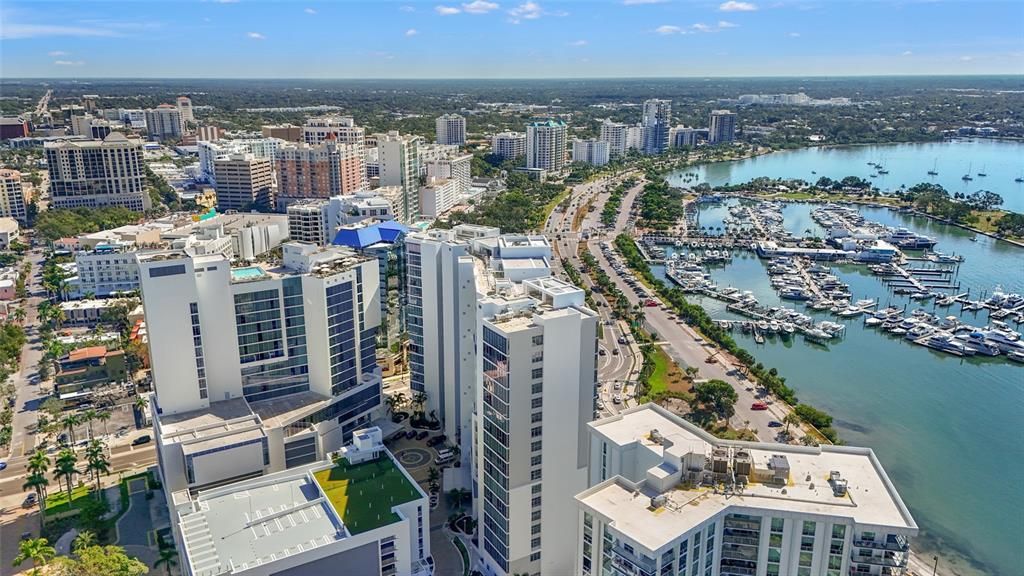 Active With Contract: $1,500,000 (2 beds, 2 baths, 1591 Square Feet)