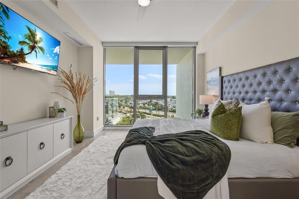Active With Contract: $1,500,000 (2 beds, 2 baths, 1591 Square Feet)