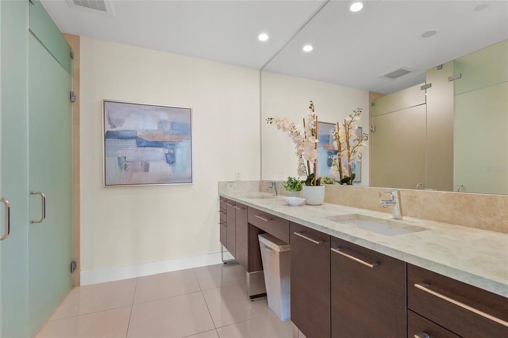 Active With Contract: $1,500,000 (2 beds, 2 baths, 1591 Square Feet)