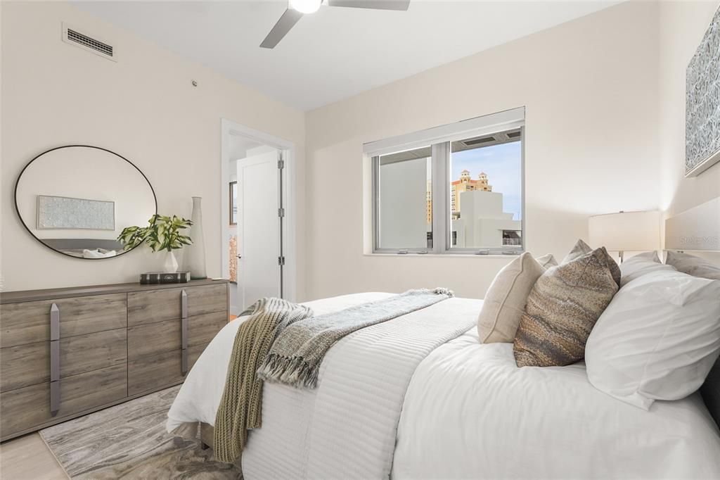 Active With Contract: $1,500,000 (2 beds, 2 baths, 1591 Square Feet)