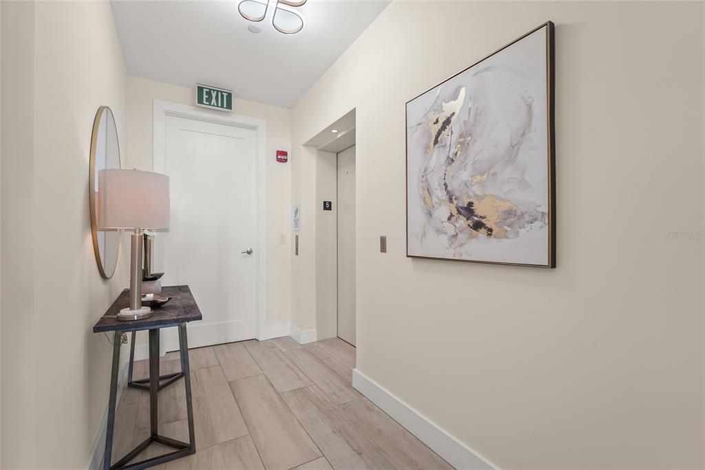 Active With Contract: $1,500,000 (2 beds, 2 baths, 1591 Square Feet)