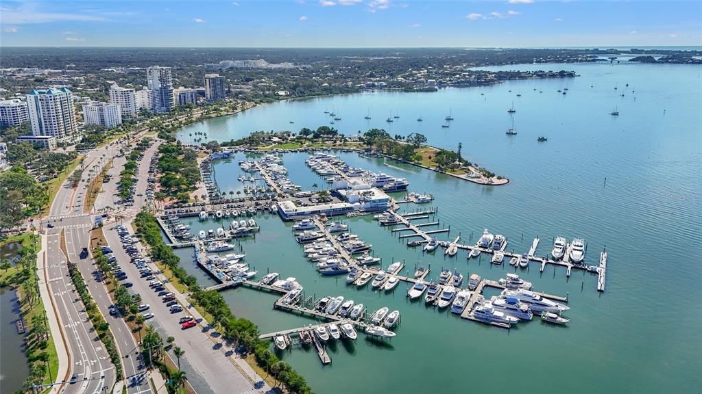 Active With Contract: $1,500,000 (2 beds, 2 baths, 1591 Square Feet)