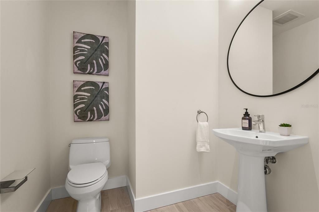 Active With Contract: $1,500,000 (2 beds, 2 baths, 1591 Square Feet)