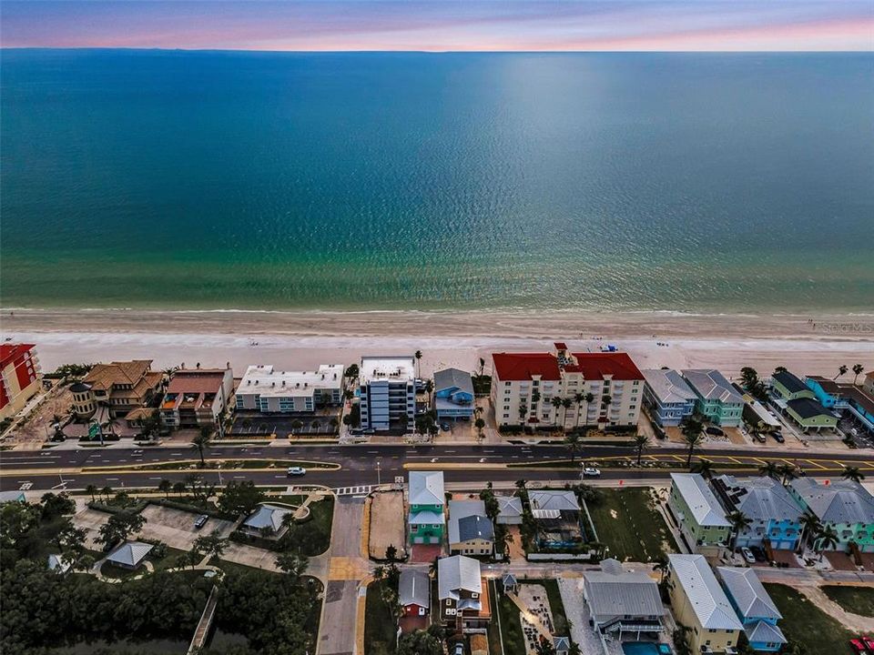 待售: $719,000 (2 贝兹, 2 浴室, 1364 平方英尺)