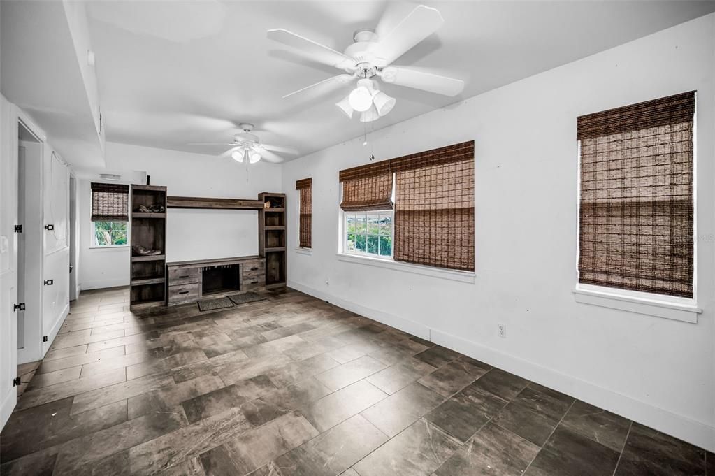 待售: $719,000 (2 贝兹, 2 浴室, 1364 平方英尺)