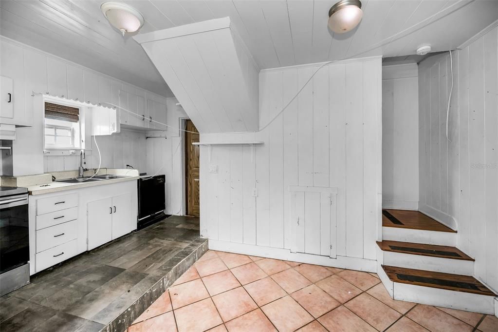 待售: $719,000 (2 贝兹, 2 浴室, 1364 平方英尺)