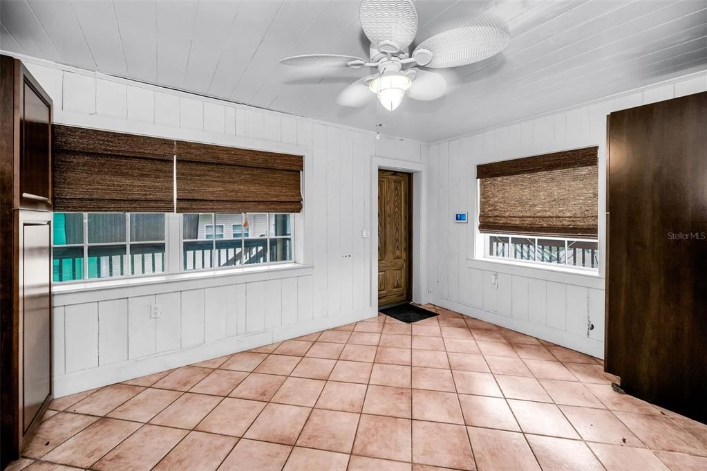 待售: $719,000 (2 贝兹, 2 浴室, 1364 平方英尺)