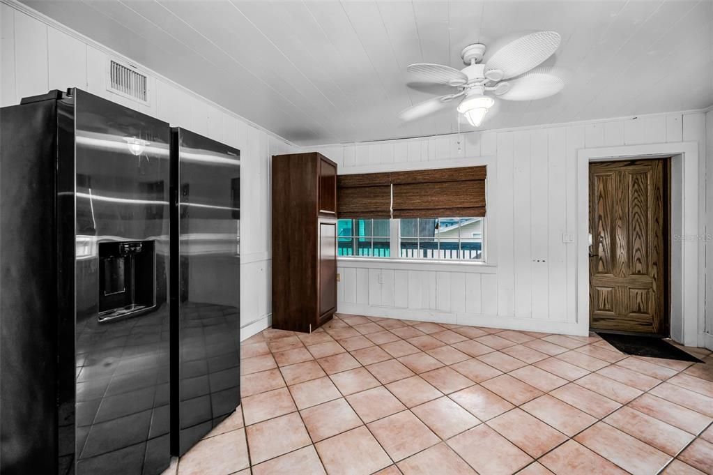 待售: $719,000 (2 贝兹, 2 浴室, 1364 平方英尺)