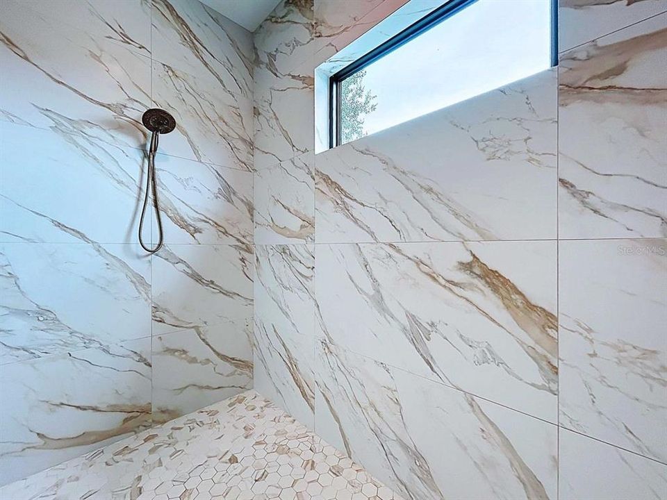 For Sale: $2,750,000 (5 beds, 5 baths, 4285 Square Feet)