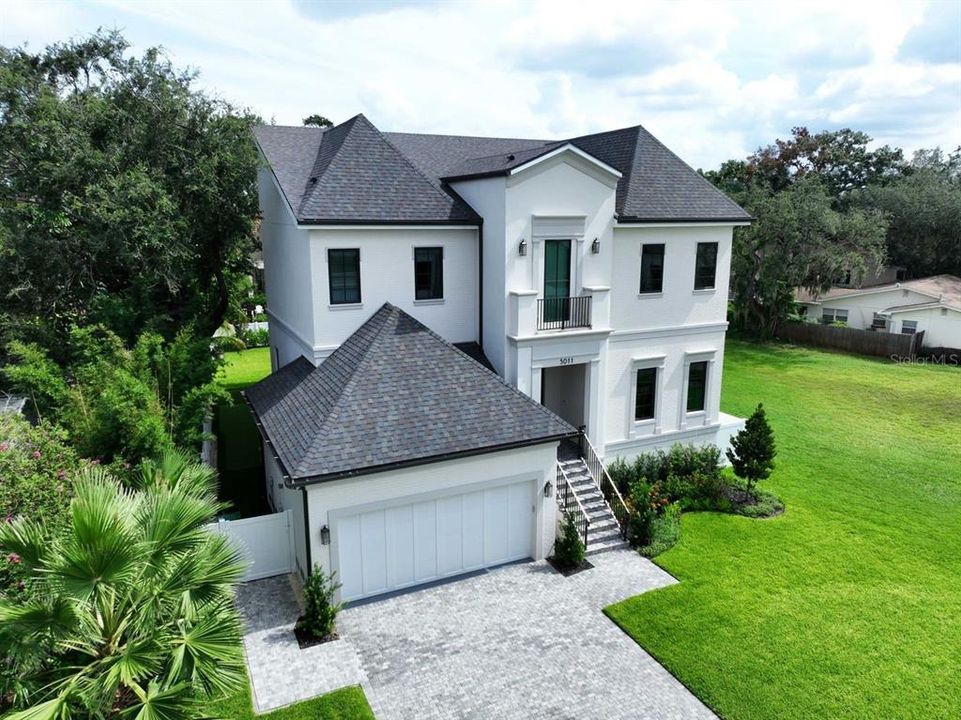 For Sale: $2,750,000 (5 beds, 5 baths, 4285 Square Feet)