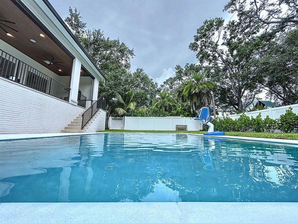 For Sale: $2,750,000 (5 beds, 5 baths, 4285 Square Feet)