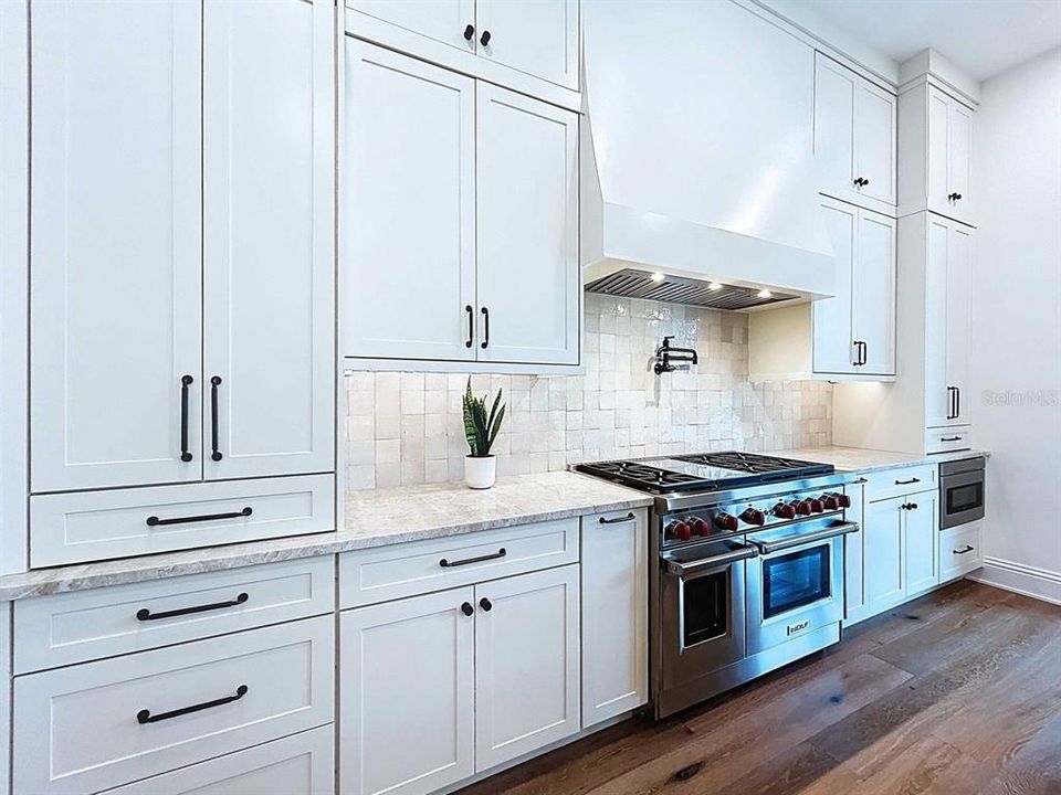 For Sale: $2,750,000 (5 beds, 5 baths, 4285 Square Feet)