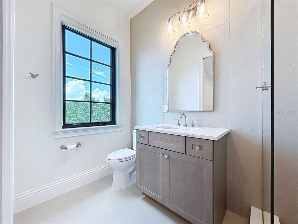 For Sale: $2,750,000 (5 beds, 5 baths, 4285 Square Feet)