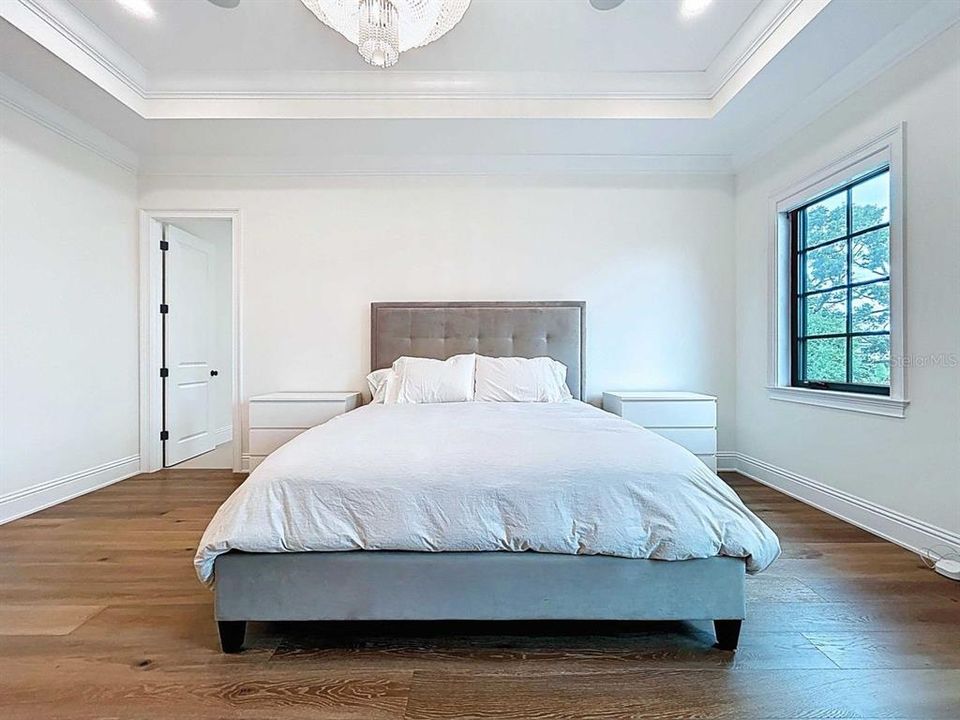 For Sale: $2,750,000 (5 beds, 5 baths, 4285 Square Feet)