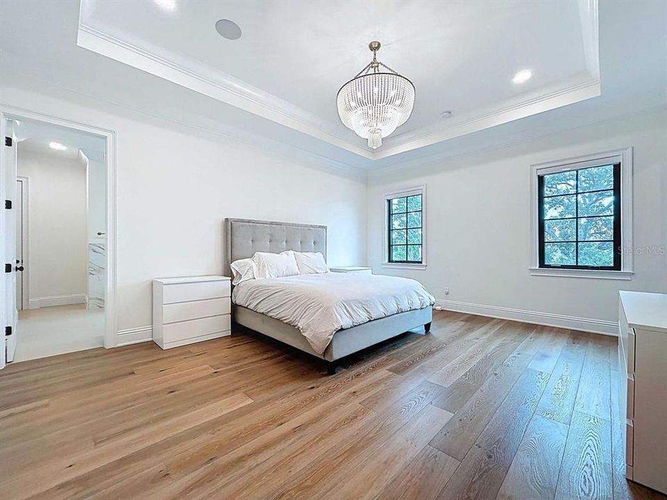 For Sale: $2,750,000 (5 beds, 5 baths, 4285 Square Feet)