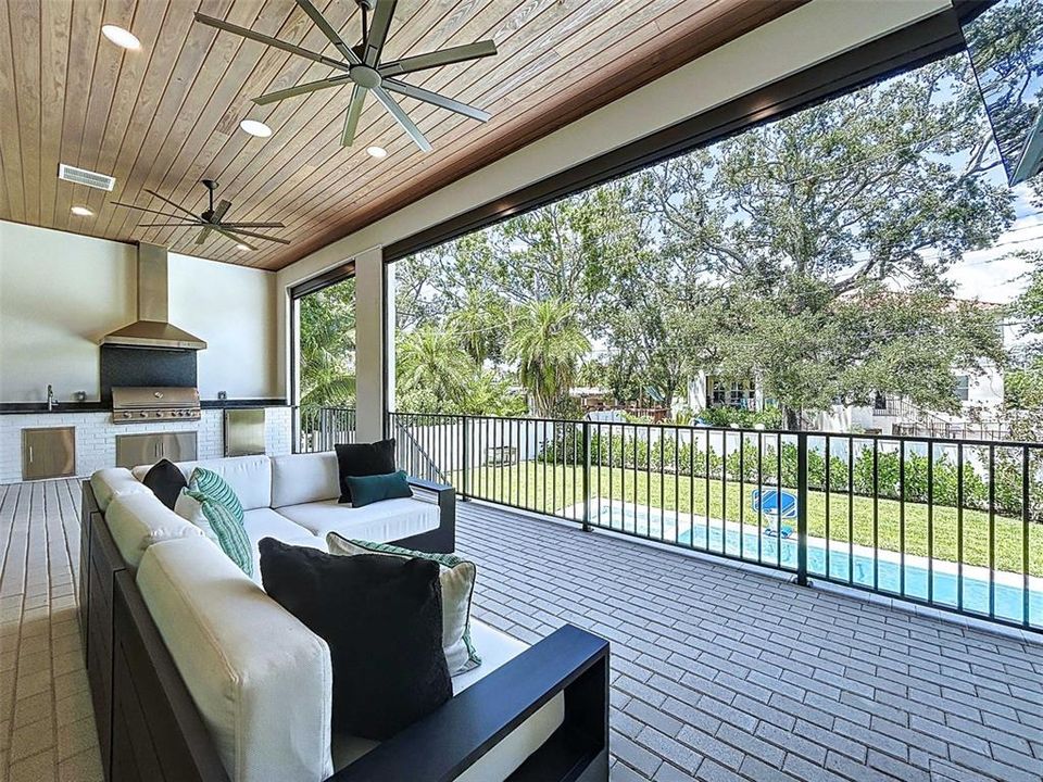 For Sale: $2,750,000 (5 beds, 5 baths, 4285 Square Feet)