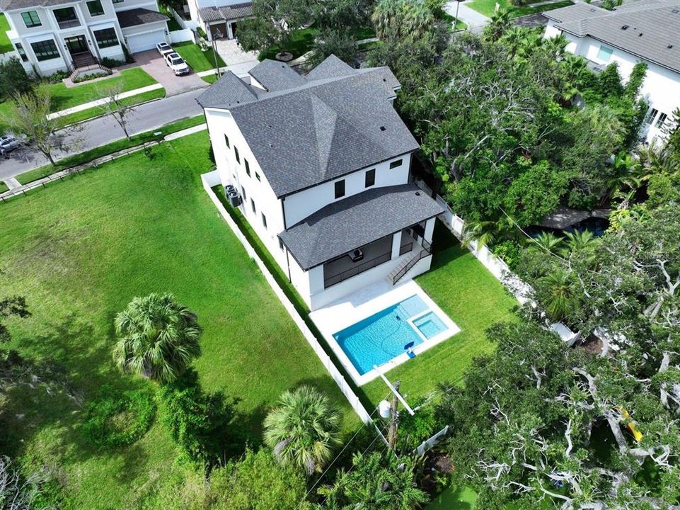 For Sale: $2,750,000 (5 beds, 5 baths, 4285 Square Feet)