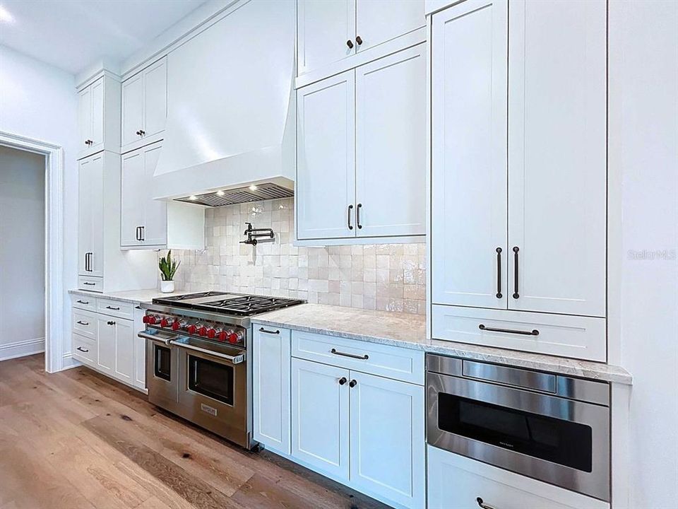 For Sale: $2,750,000 (5 beds, 5 baths, 4285 Square Feet)