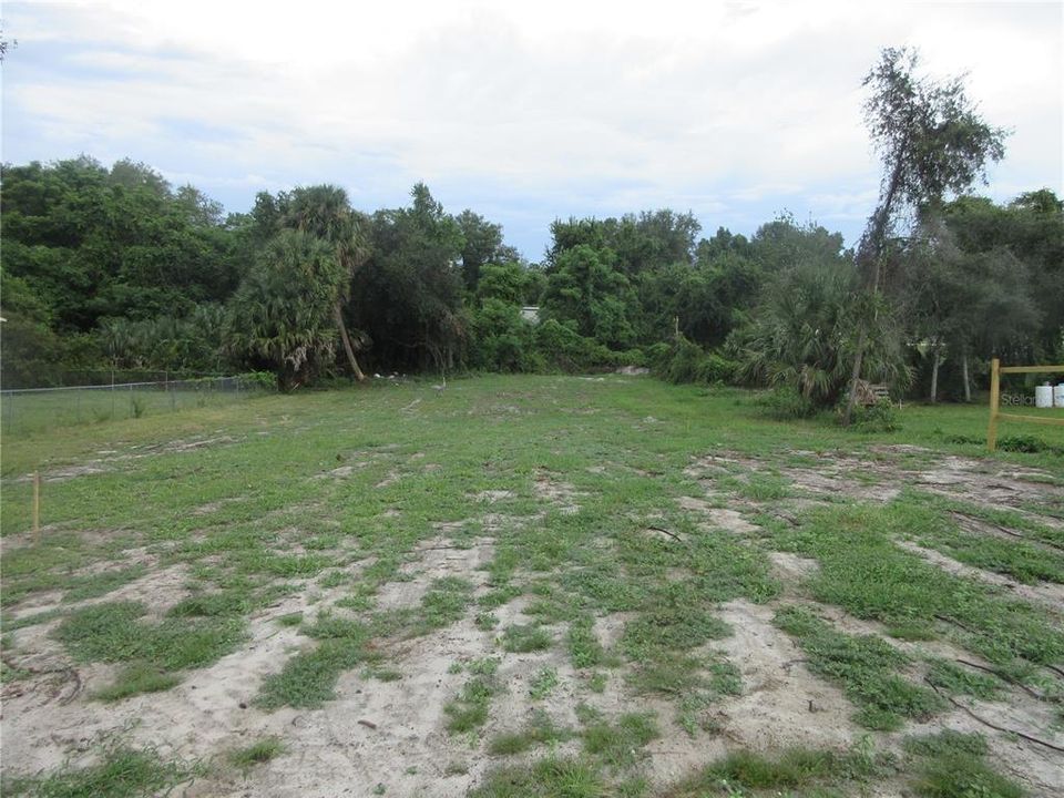 For Sale: $229,900 (3 beds, 2 baths, 1159 Square Feet)