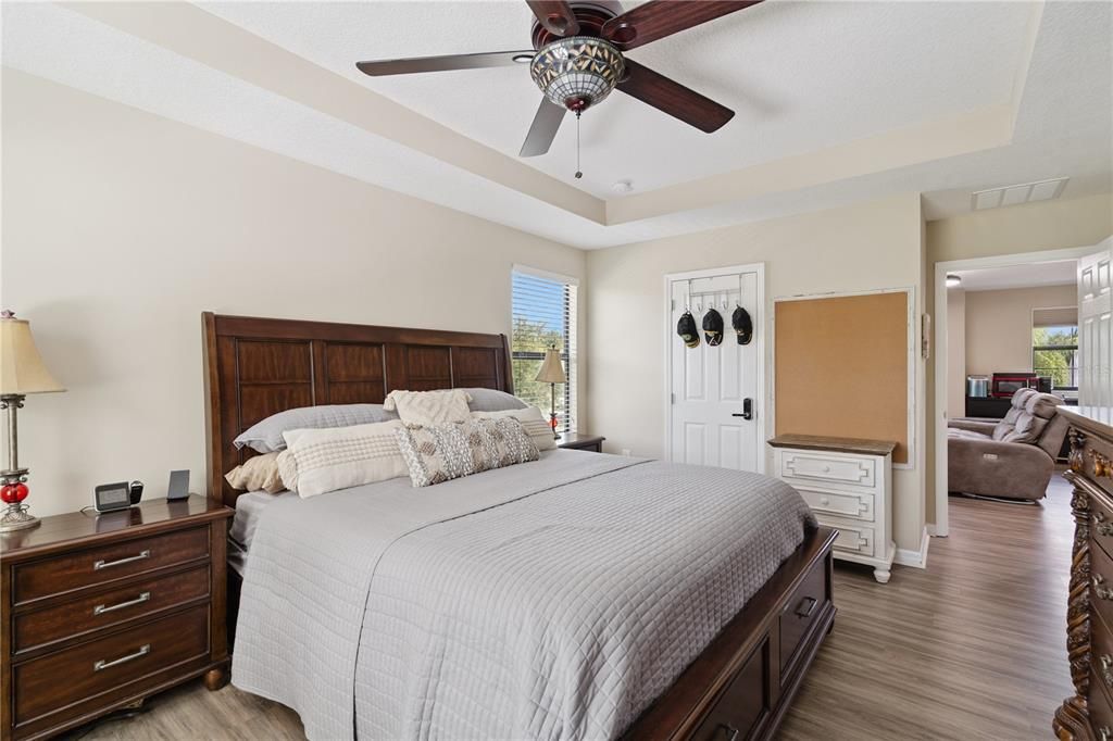 На продажу: $649,900 (4 спален, 3 ванн, 2813 Квадратных фут)