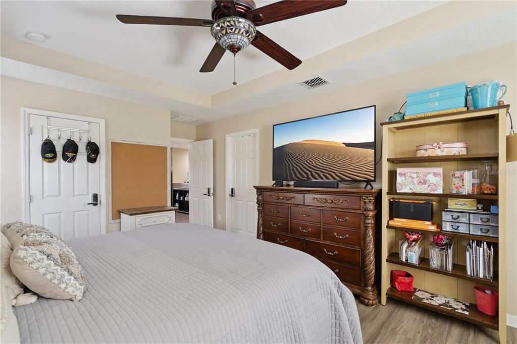 На продажу: $649,900 (4 спален, 3 ванн, 2813 Квадратных фут)