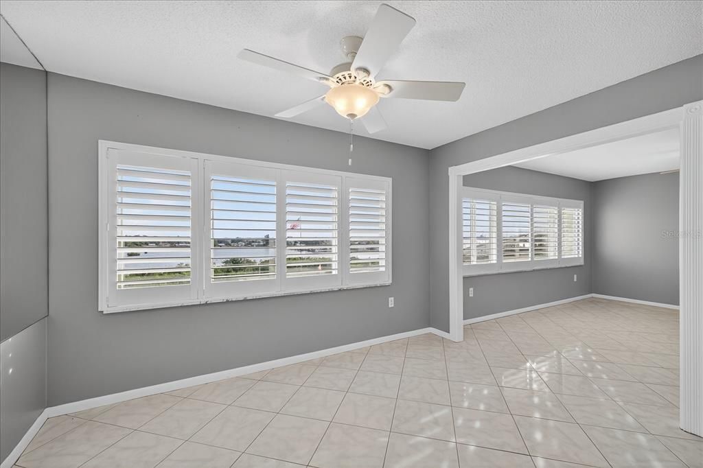 На продажу: $299,000 (1 спален, 2 ванн, 1050 Квадратных фут)