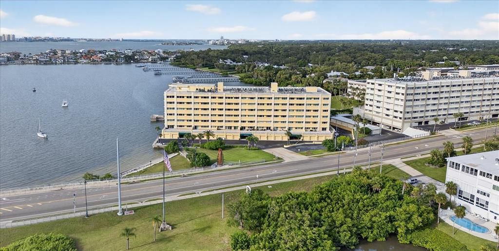 На продажу: $299,000 (1 спален, 2 ванн, 1050 Квадратных фут)