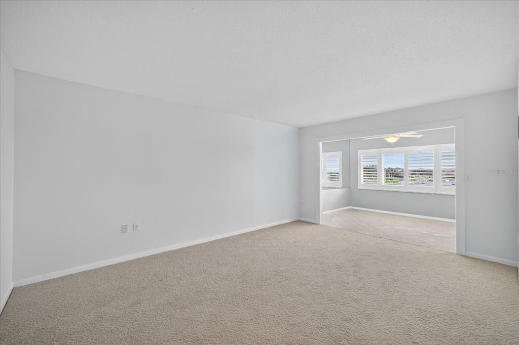 На продажу: $299,000 (1 спален, 2 ванн, 1050 Квадратных фут)