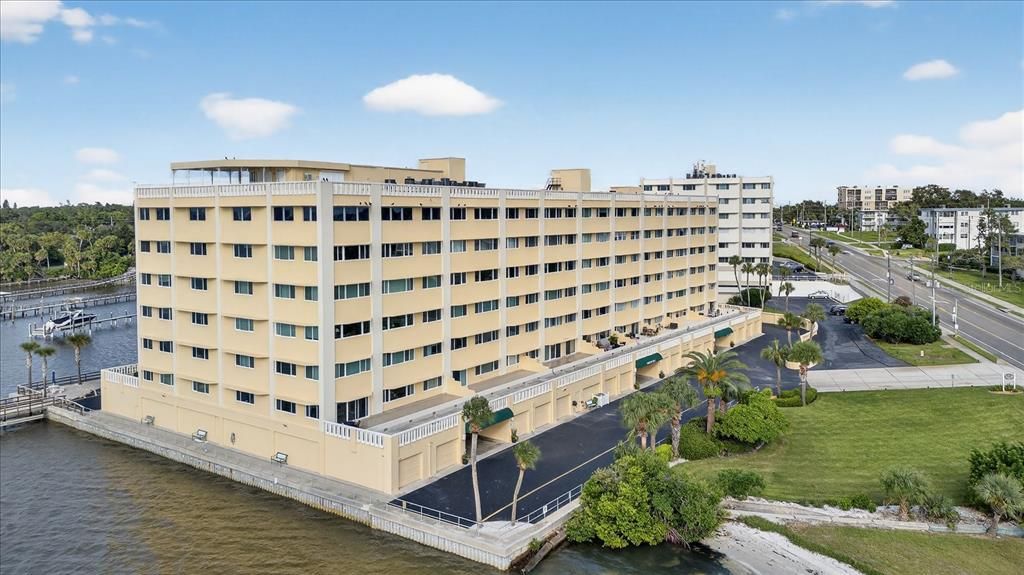 На продажу: $299,000 (1 спален, 2 ванн, 1050 Квадратных фут)