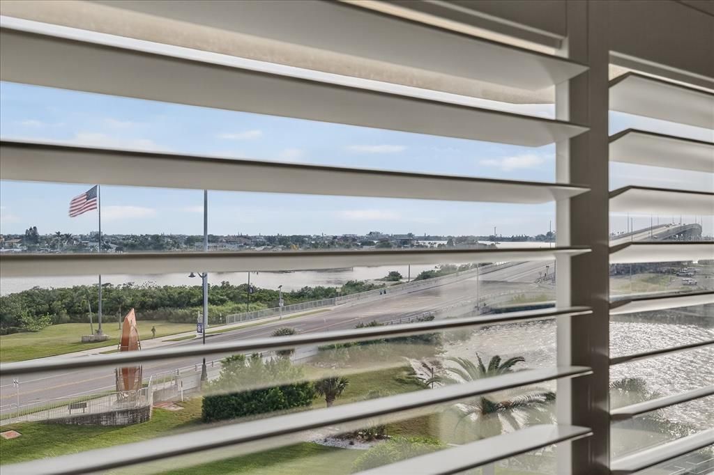 На продажу: $299,000 (1 спален, 2 ванн, 1050 Квадратных фут)