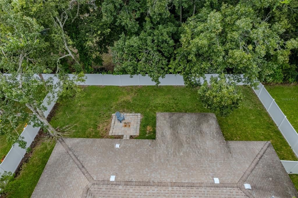 Под контрактом: $349,900 (3 спален, 2 ванн, 1329 Квадратных фут)