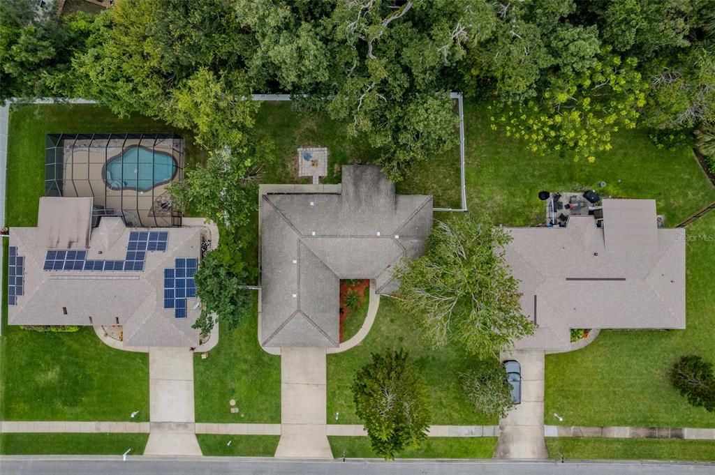 Под контрактом: $349,900 (3 спален, 2 ванн, 1329 Квадратных фут)