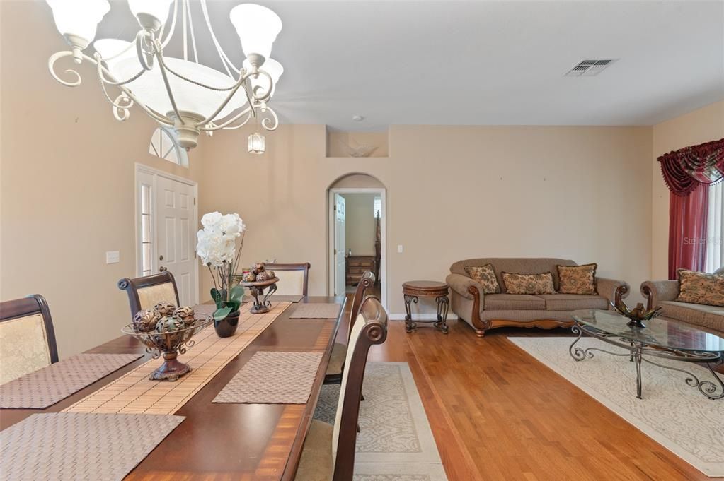 Active With Contract: $349,900 (4 beds, 3 baths, 2414 Square Feet)