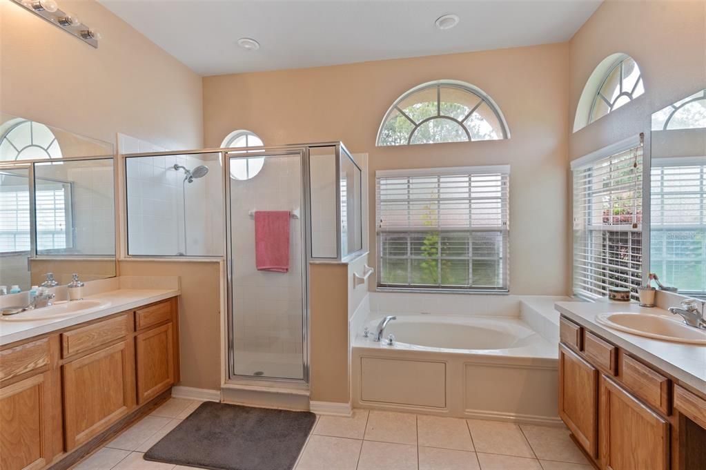 Active With Contract: $349,900 (4 beds, 3 baths, 2414 Square Feet)