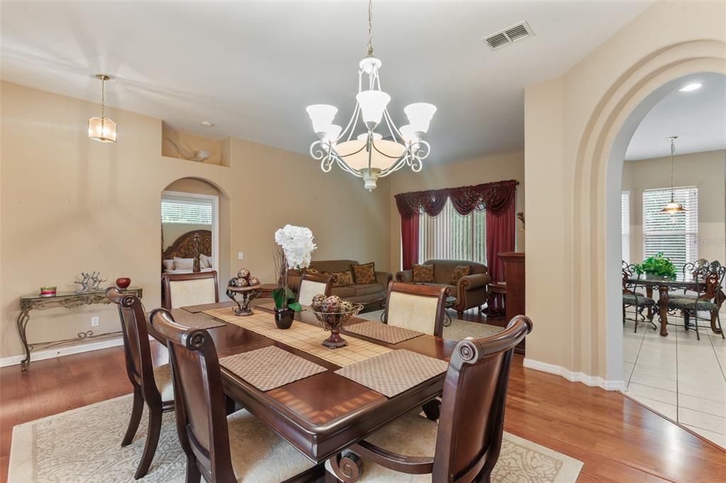 Active With Contract: $349,900 (4 beds, 3 baths, 2414 Square Feet)