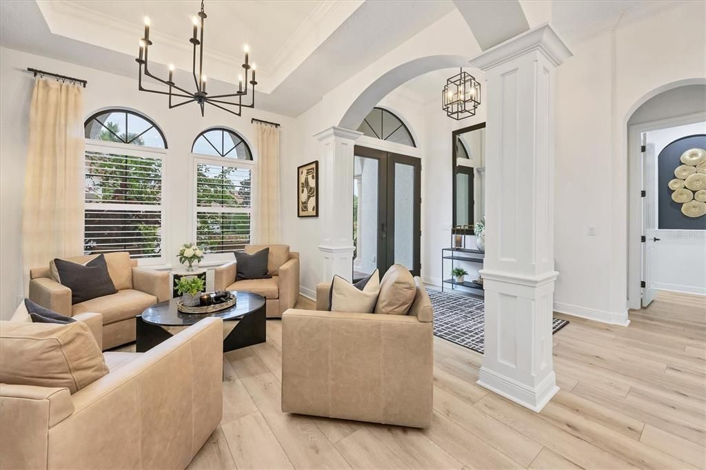 合同活跃: $1,325,000 (3 贝兹, 3 浴室, 2706 平方英尺)