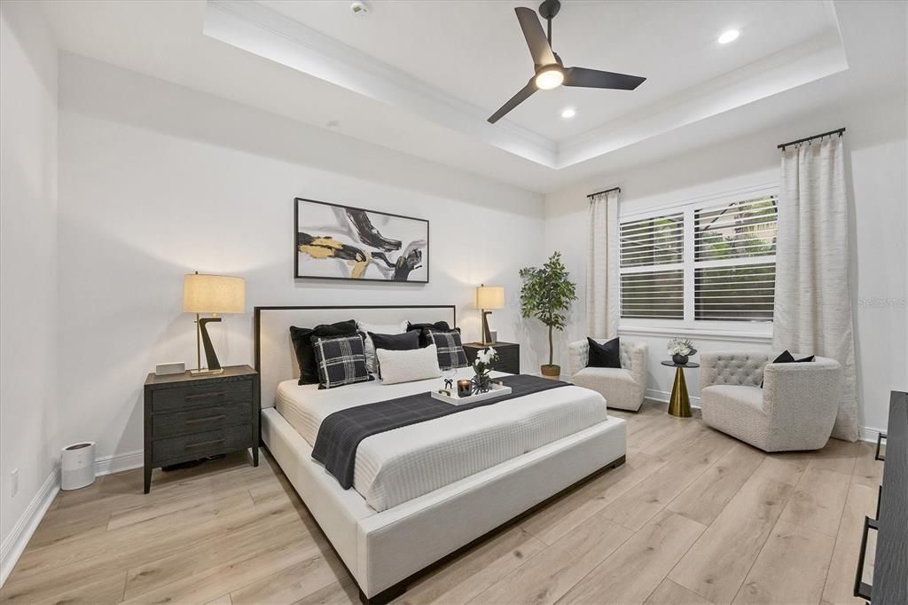 合同活跃: $1,325,000 (3 贝兹, 3 浴室, 2706 平方英尺)