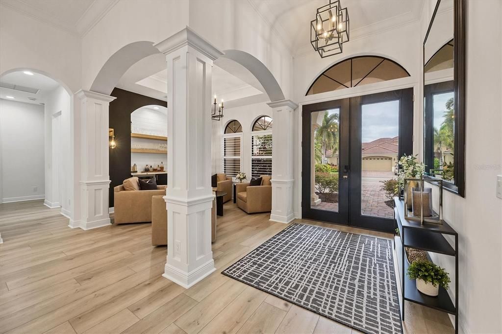 合同活跃: $1,325,000 (3 贝兹, 3 浴室, 2706 平方英尺)