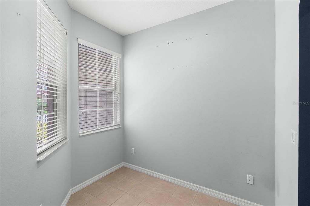 For Sale: $300,000 (3 beds, 2 baths, 1491 Square Feet)