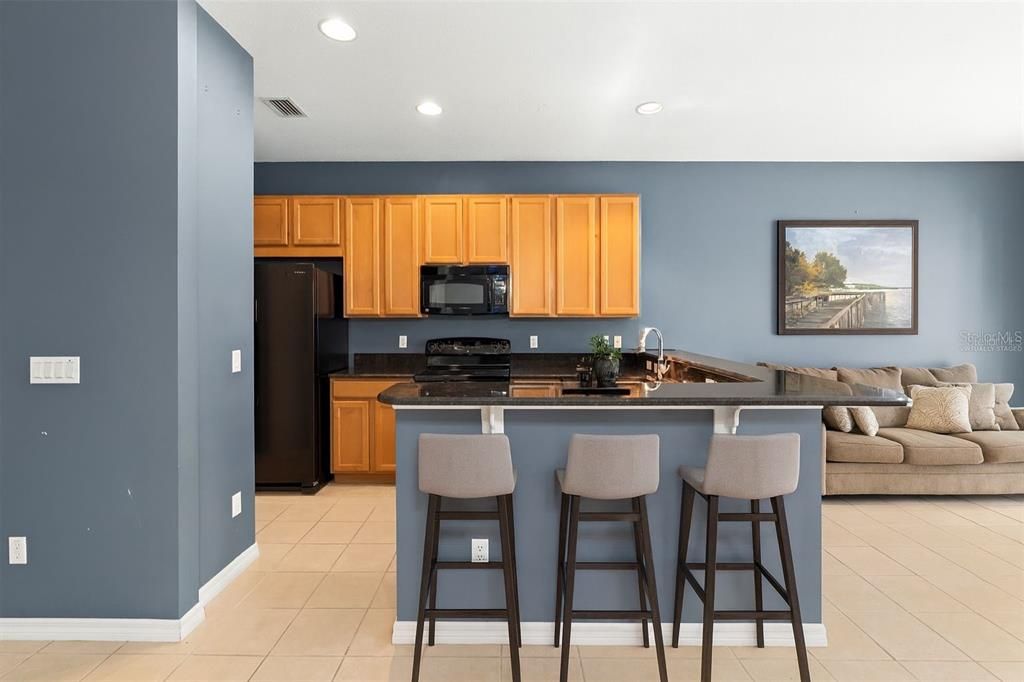 For Sale: $300,000 (3 beds, 2 baths, 1491 Square Feet)